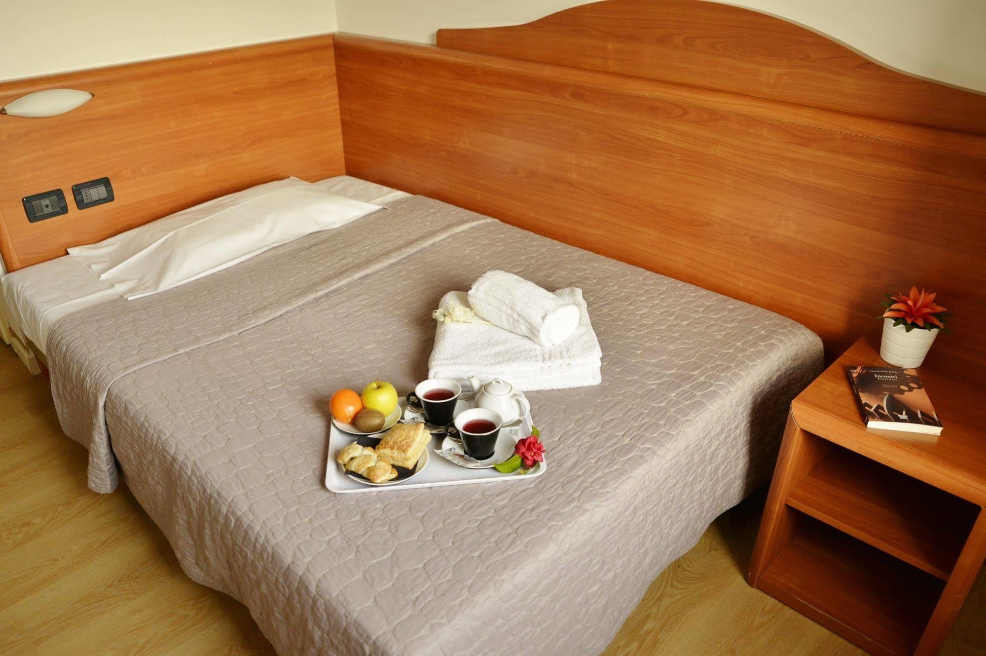 Hotel Miramonti Enoteca Pove del Grappa Экстерьер фото