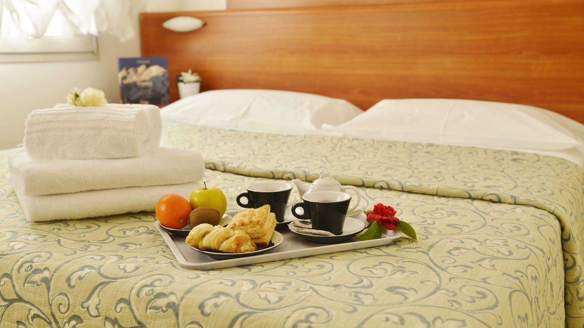Hotel Miramonti Enoteca Pove del Grappa Экстерьер фото